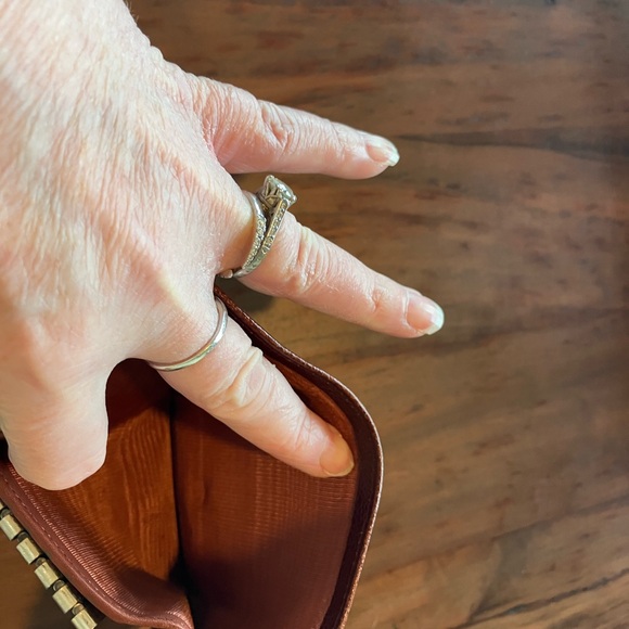 Salvatore Ferragamo Tan Leather Key Organizer - Picture 3 of 5